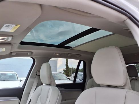 Certified 2024 Volvo XC90 B5 Core image 25