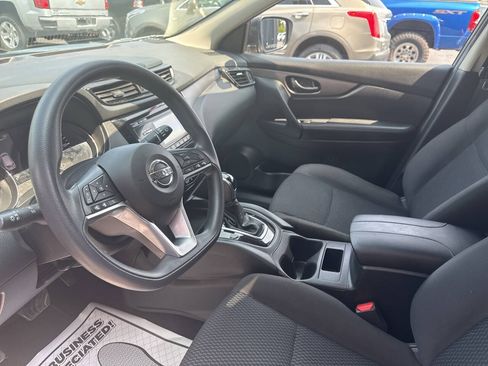 Used 2017 Nissan Rogue Sport S AWD/4WD image 15