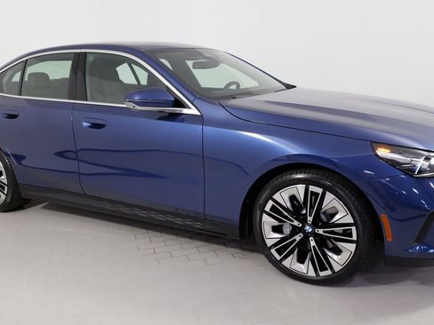 Used 2025 BMW 530i image 22