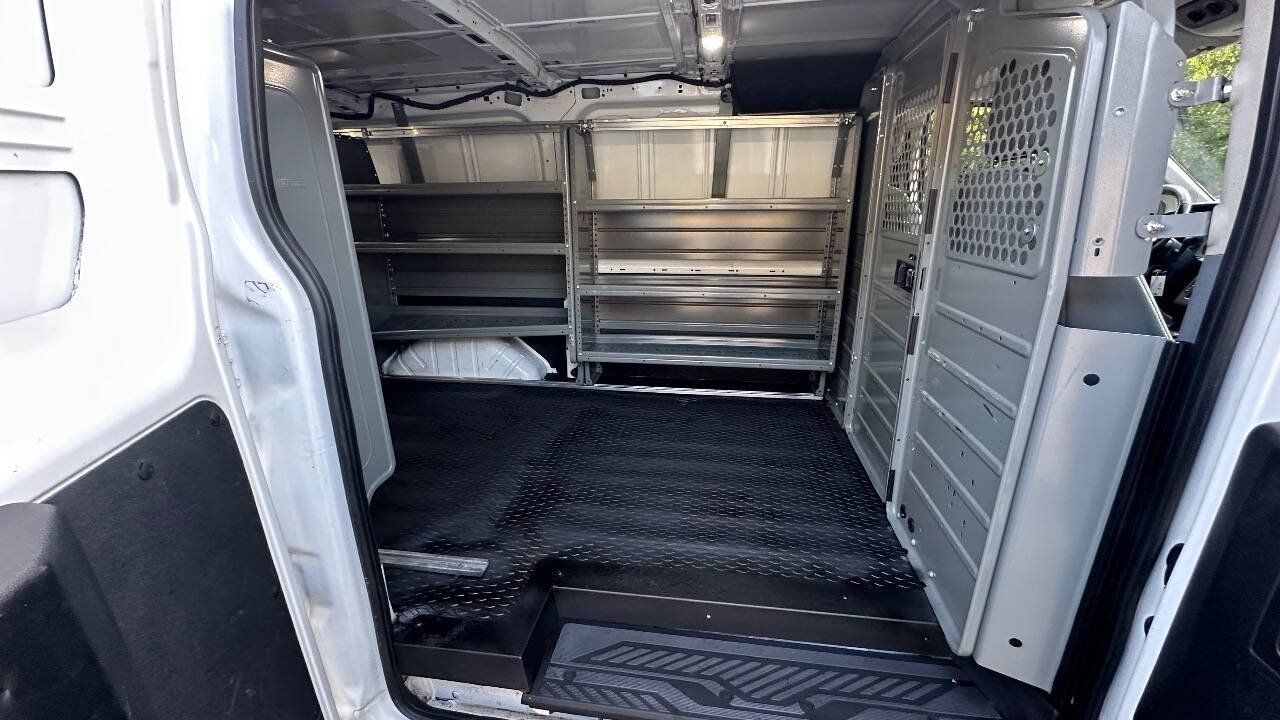 Used 2019 Ford Transit 250 130 Low Roof RWD image 8
