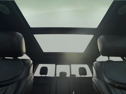 Used 2021 Ford F150 Platinum w/ Equipment Group 701A High image 27