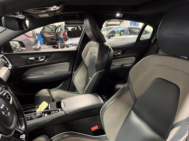 Used 2020 Volvo S60 T8 R-Design AWD/4WD image 24
