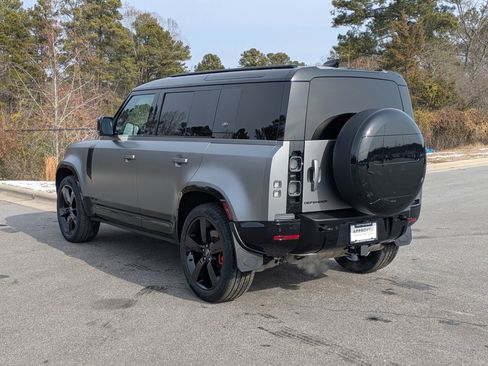 Used 2023 Land Rover Defender 110 X image 7