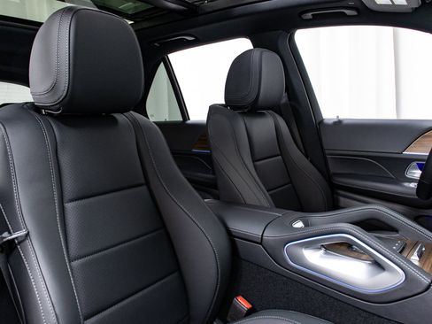 Certified 2025 Mercedes-Benz GLE 350 4MATIC image 23