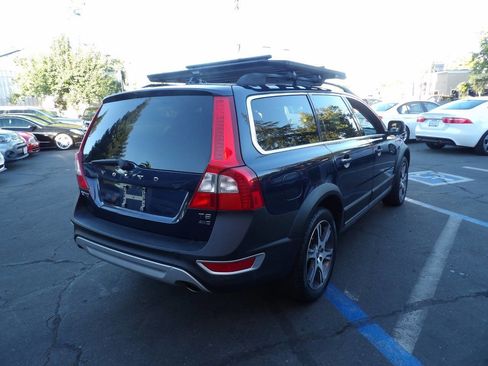 Used 2012 Volvo XC70 T6 AWD/4WD image 2