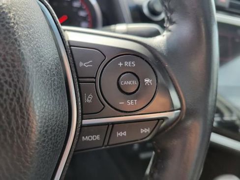 Used 2018 Toyota Camry XSE FWD image 21