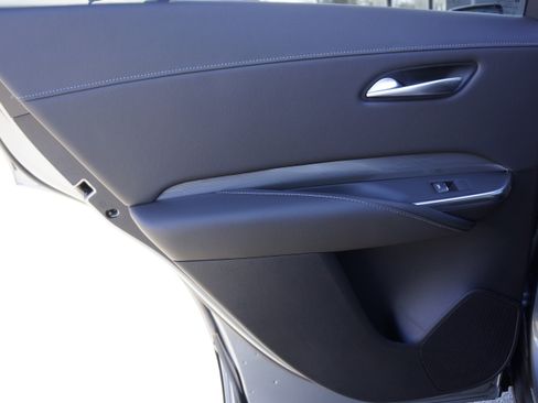 Used 2025 Cadillac XT4 Premium Luxury image 25