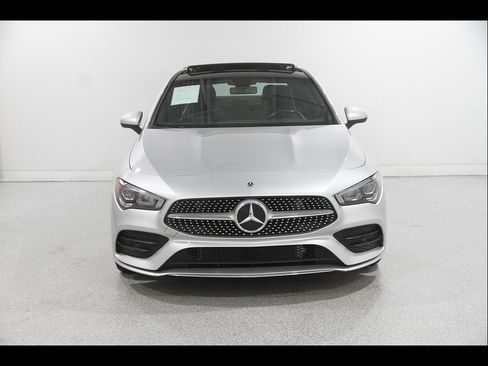 Used 2023 Mercedes-Benz CLA 250 4MATIC image 2