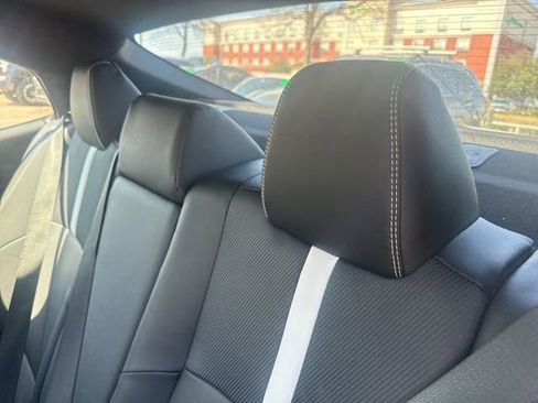 Used 2025 Toyota Camry SE image 8