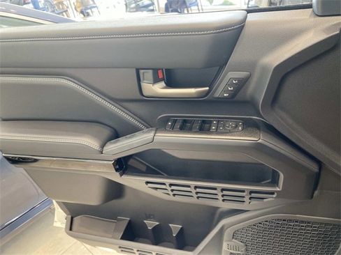 New 2025 Toyota 4Runner Limited image 14