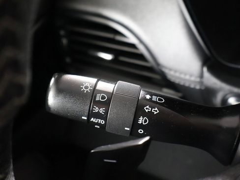 Used 2020 Subaru Legacy Premium image 34