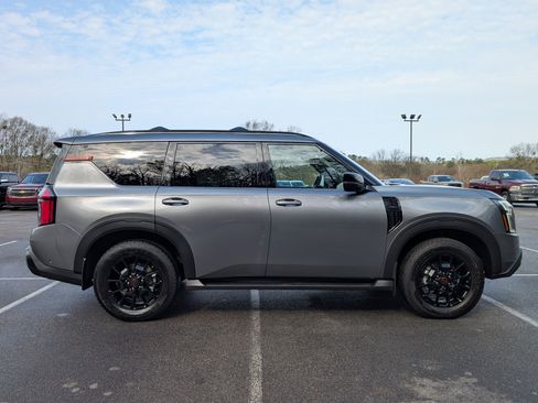 Used 2025 Nissan Armada PRO-4X w/ Pro-4X Premium Package image 10