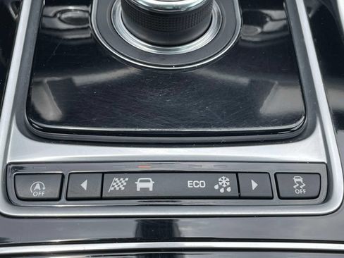 Used 2018 Jaguar XF Premium AWD/4WD image 31