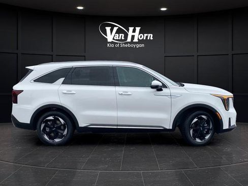 New 2026 Kia Sorento EX AWD/4WD image 8