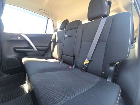 Used 2016 Toyota RAV4 XLE w/ Convenience Package AWD/4WD image 17