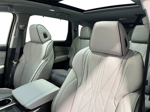 New 2026 Acura MDX SH-AWD w/ Advance Package image 14