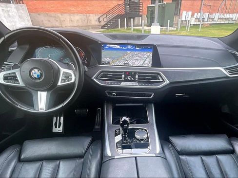 Used 2022 BMW X5 sDrive40i w/ M Sport Package RWD image 20