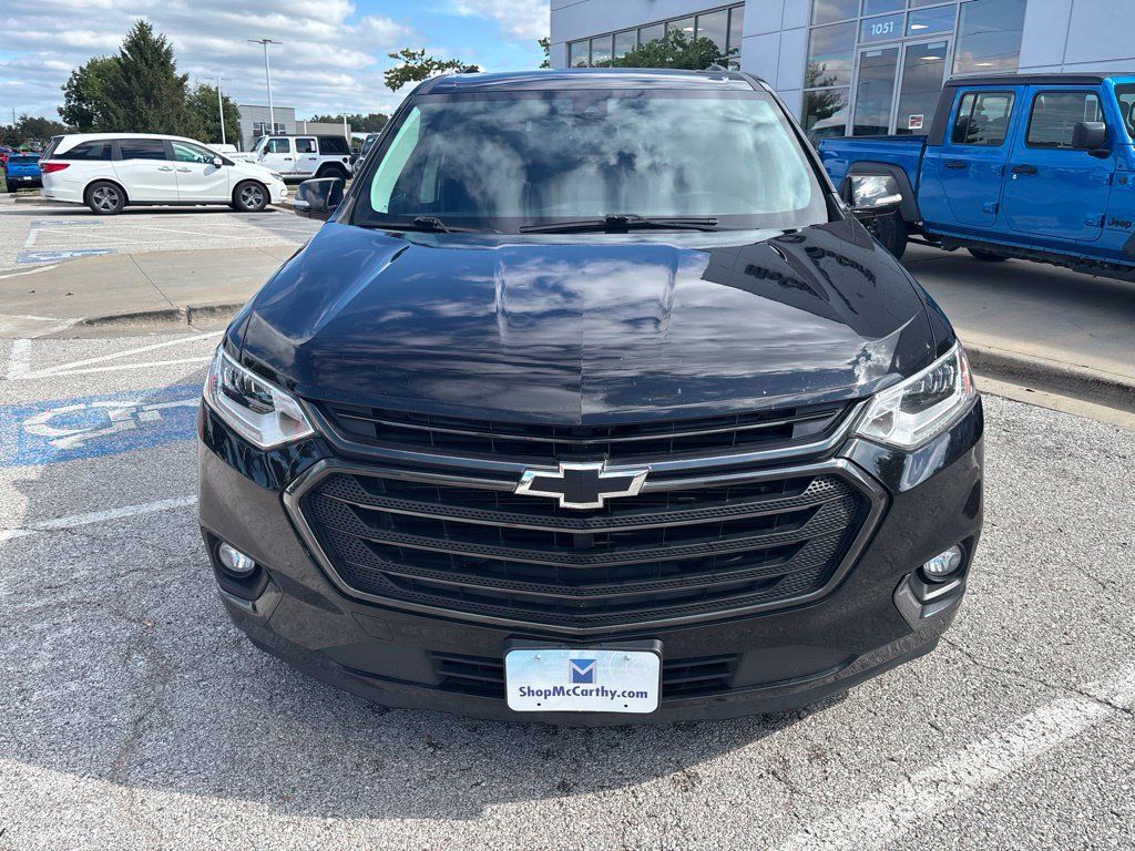 Used 2018 Chevrolet Traverse Premier w/ Redline Edition AWD/4WD image 3