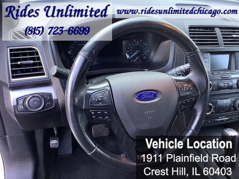 Used 2017 Ford Explorer XLT FWD image 17