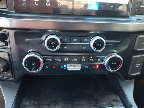 Used 2024 Ford F250 Lariat w/ Lariat Ultimate Package image 34