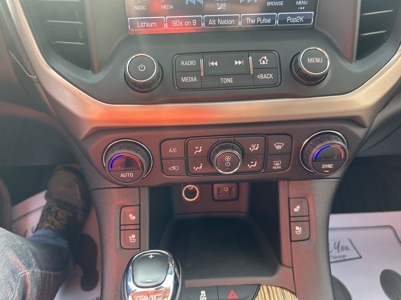 Used 2017 GMC Acadia Denali AWD/4WD image 26