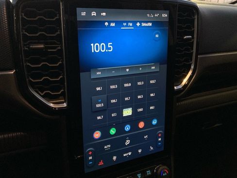 Used 2024 Ford Ranger XLT w/ FX4 Off-Road Package image 17