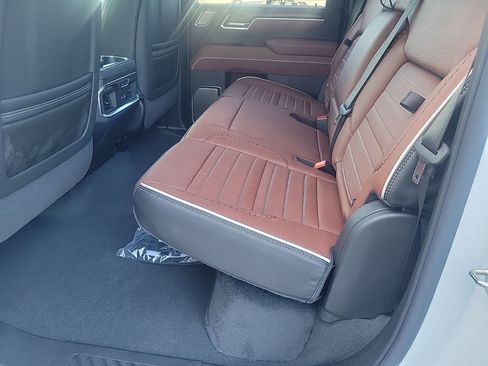 New 2026 GMC Sierra 2500 Denali Ultimate AWD/4WD image 12