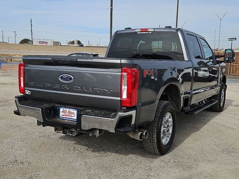 Used 2025 Ford F250 XLT w/ FX4 Off-Road Package image 7