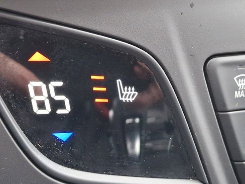Used 2020 Buick Envision Essence FWD image 23
