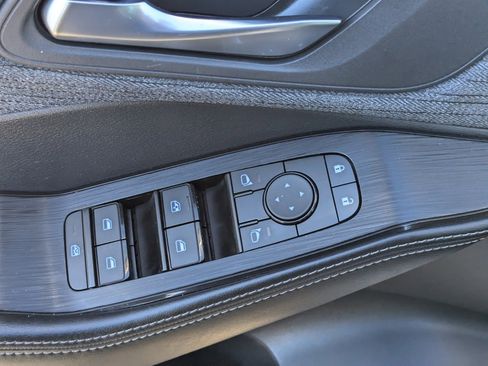 Certified 2023 Nissan Rogue SV image 29