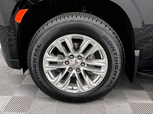 Used 2024 GMC Yukon SLE image 8