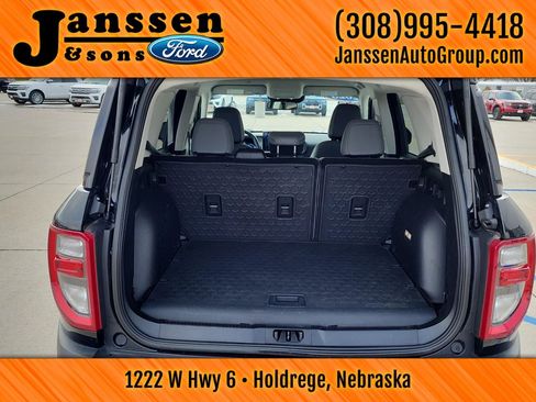 Used 2025 Ford Bronco Sport Badlands image 12