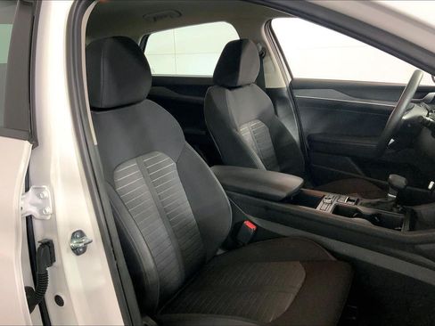 Used 2025 Kia K5 LXS FWD image 7
