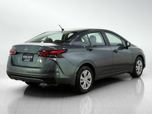 Used 2025 Nissan Versa S w/ Trunk Package image 5