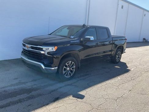 Used 2024 Chevrolet Silverado 1500 LT image 38