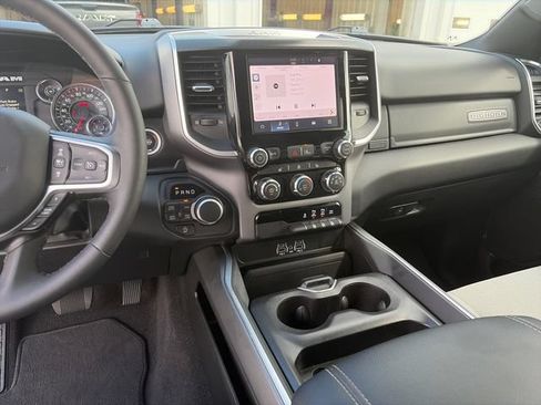 Used 2025 RAM 1500 Big Horn AWD/4WD image 17