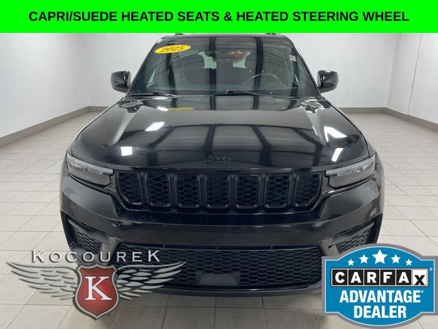 Used 2025 Jeep Grand Cherokee Altitude AWD/4WD image 2