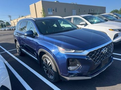 Used 2019 Hyundai Santa Fe AWD image 2