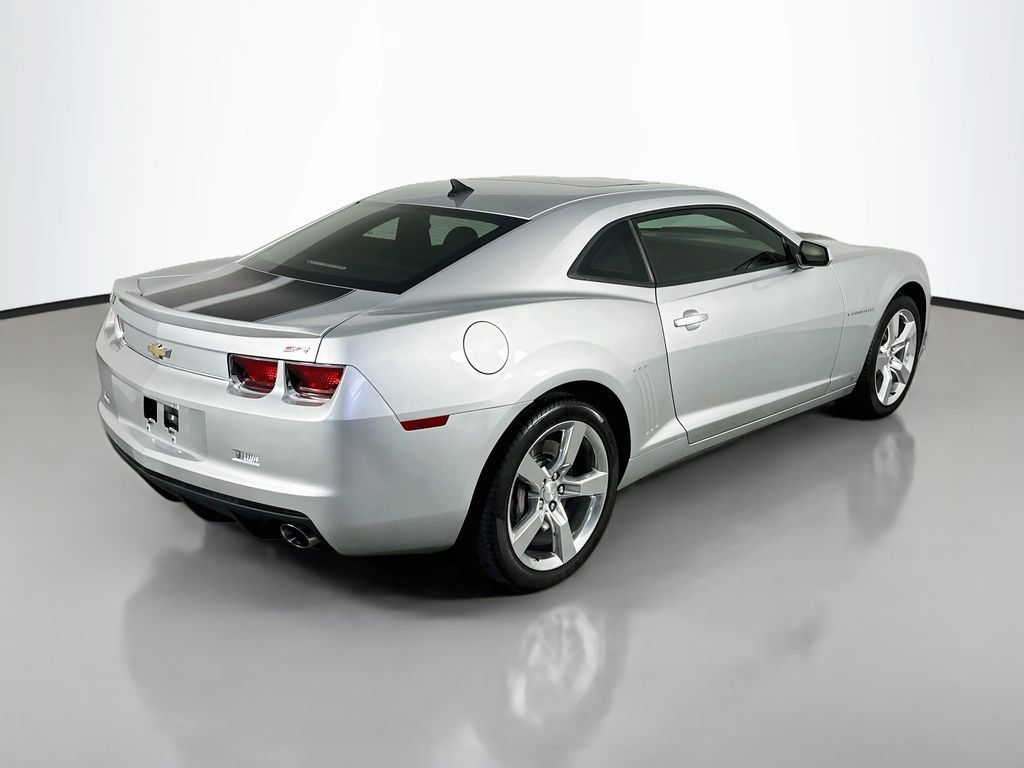 Used 2010 Chevrolet Camaro SS w/ RS Package RWD image 7