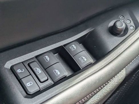 Used 2025 Jeep Grand Cherokee Altitude AWD/4WD image 20