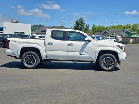New 2026 Toyota Tacoma TRD Sport AWD/4WD image 7