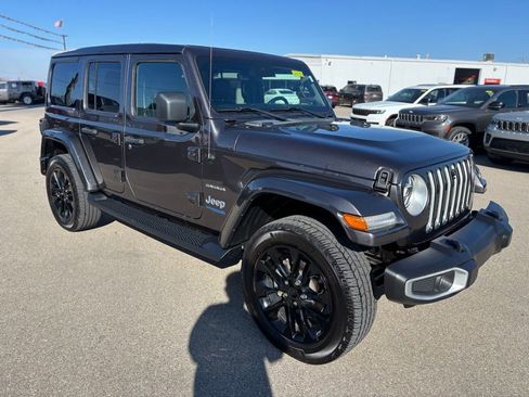 Used 2021 Jeep Wrangler Unlimited Sahara w/ Cold Weather Group image 3