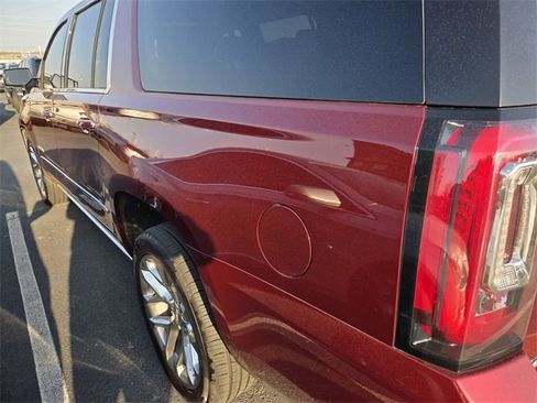 Used 2019 GMC Yukon XL Denali w/ Denali Ultimate Package image 7