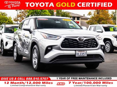Certified 2021 Toyota Highlander LE