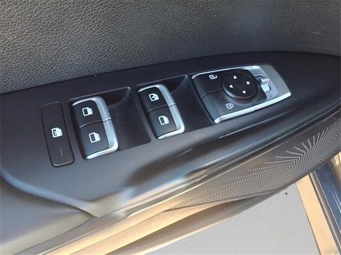 Used 2023 Kia K5 LXS image 22