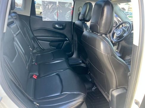Used 2018 Jeep Compass Limited w/ Navigation Group image 16