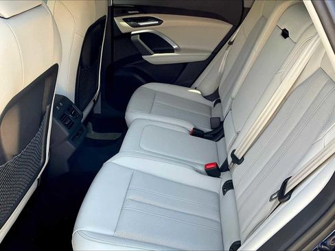 New 2025 Audi Q5 Premium Plus image 17