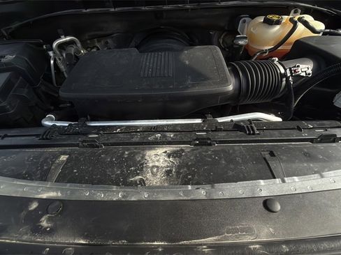 Used 2022 Chevrolet Tahoe LT w/ Luxury Package image 20