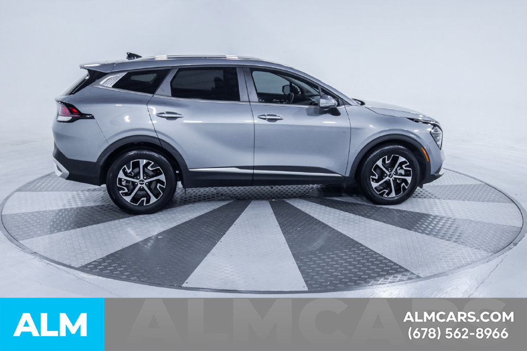 Used 2025 Kia Sportage EX FWD image 10
