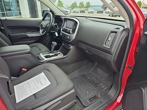 Used 2018 Chevrolet Colorado LT w/ LT Convenience Package AWD/4WD image 27